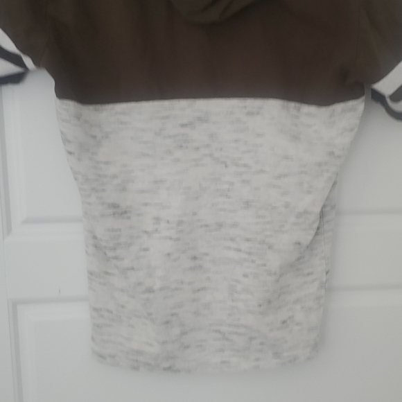 Hooded tee shirt with logo - Picture 6 of 7